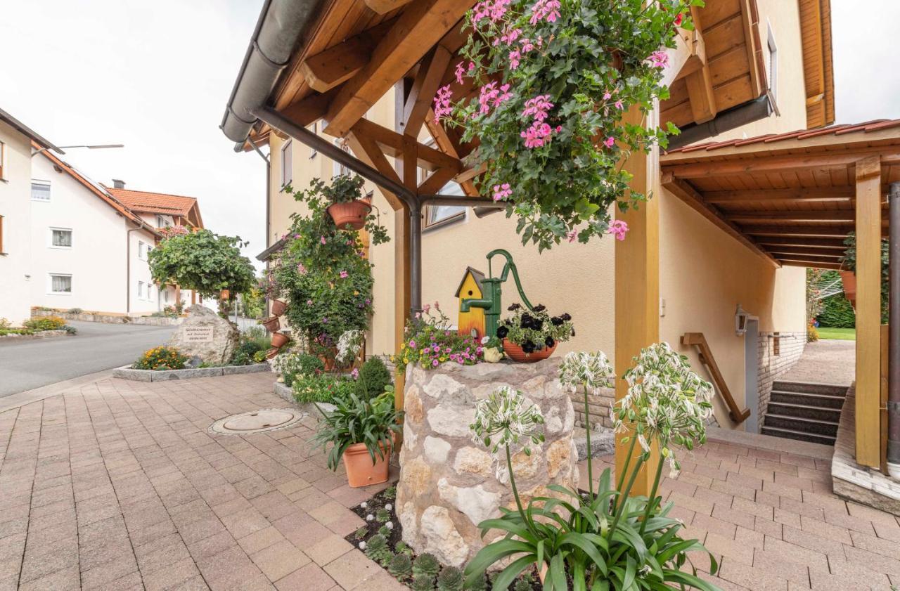 Gaestezimmer Klein Heiligenstadt in Oberfranken Exterior photo